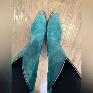 Vintage cowboy boots